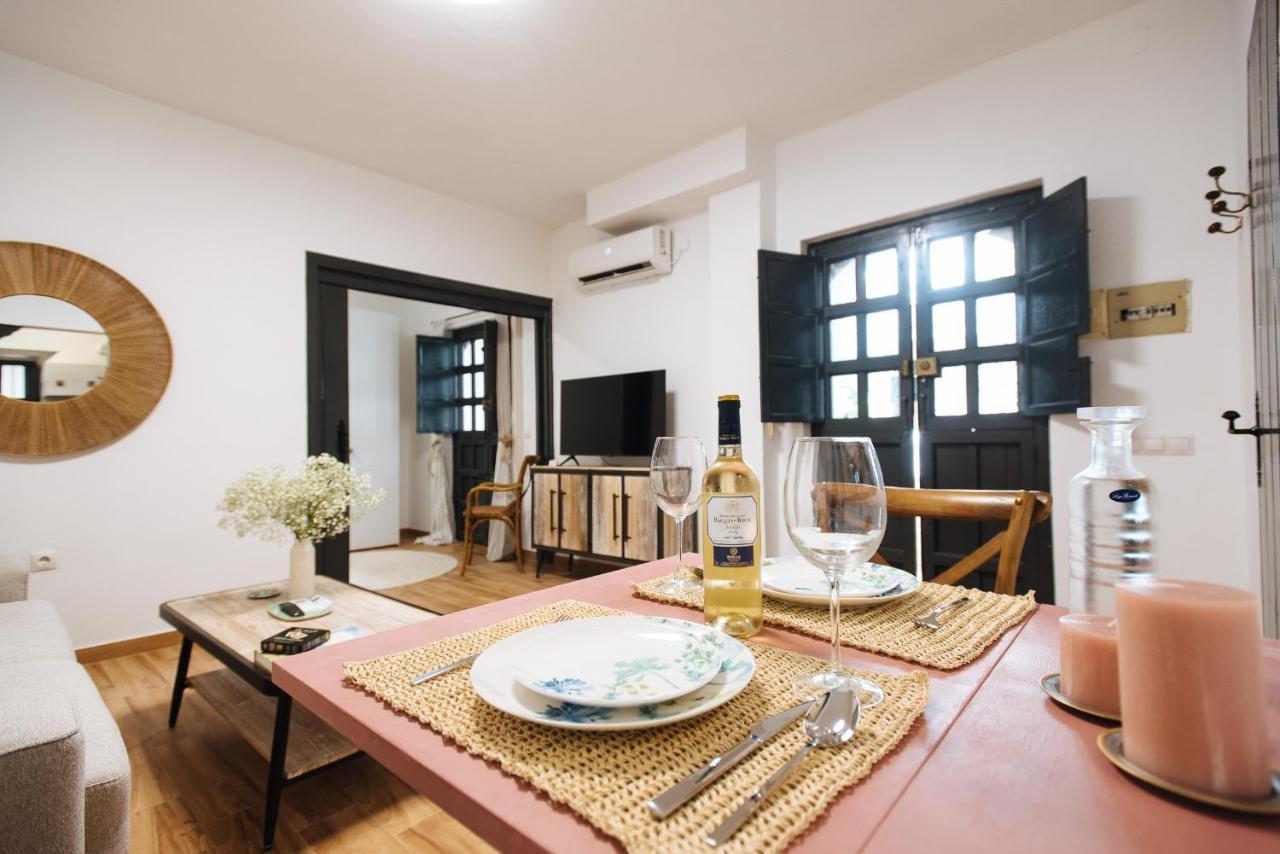 세비야 Aitana'S Retreat With Charming Garden 아파트 외부 사진